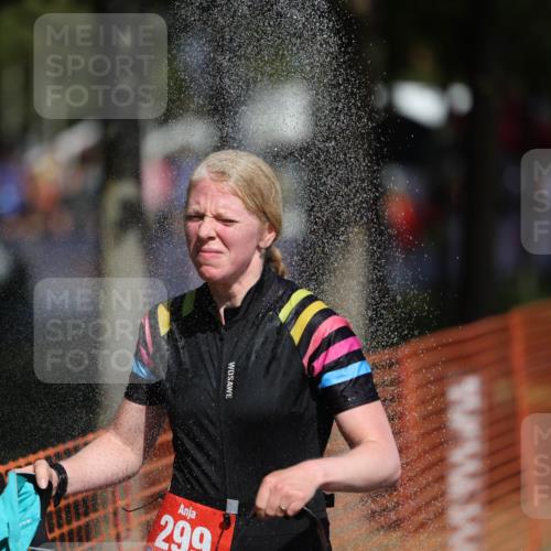 07.09.2025 - 19. Norderstedt Triathlon Michael Strokosch http://msf.ph/oto/8737055 07.09.2025 12:25:21 Laufen 299, 1327, 1367 meine-sportfotos.de