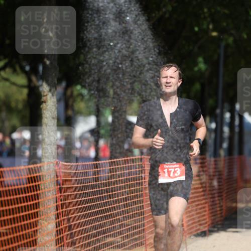 07.09.2025 - 19. Norderstedt Triathlon Michael Strokosch http://msf.ph/oto/8737104 07.09.2025 13:04:22 Laufen 141, 173, 1297 meine-sportfotos.de
