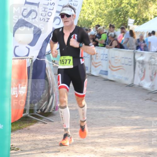 07.09.2025 - 19. Norderstedt Triathlon Luisa Fischer http://msf.ph/oto/8737142 07.09.2025 16:43:37 Ziel 1549, 1577, 1606, 1630 meine-sportfotos.de
