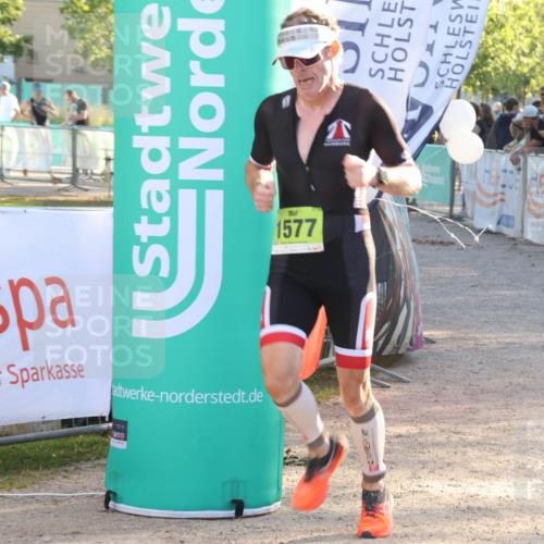 07.09.2025 - 19. Norderstedt Triathlon Luisa Fischer http://msf.ph/oto/8737151 07.09.2025 16:43:38 Ziel 1549, 1577, 1630 meine-sportfotos.de