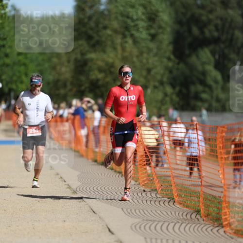 07.09.2025 - 19. Norderstedt Triathlon Michael Strokosch http://msf.ph/oto/8737215 07.09.2025 11:48:42 Laufen 231, 284, 1208 meine-sportfotos.de