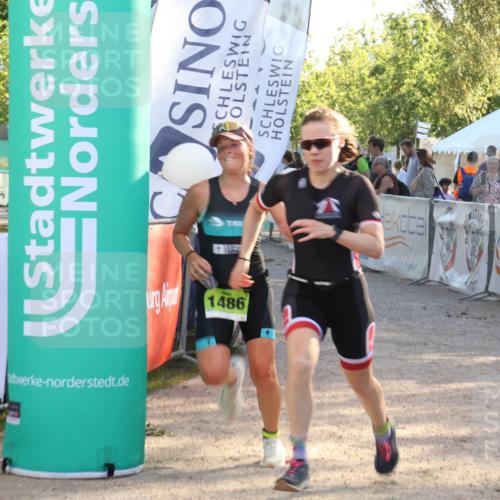 07.09.2025 - 19. Norderstedt Triathlon Luisa Fischer http://msf.ph/oto/8737221 07.09.2025 16:43:43 Ziel 1097, 1486, 1577, 1630 meine-sportfotos.de