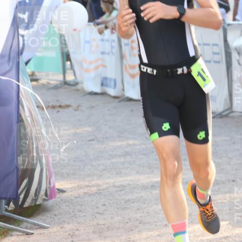 07.09.2025 - 19. Norderstedt Triathlon Luisa Fischer http://msf.ph/oto/8737239 07.09.2025 16:43:47 Ziel 1097, 1486, 1555 meine-sportfotos.de