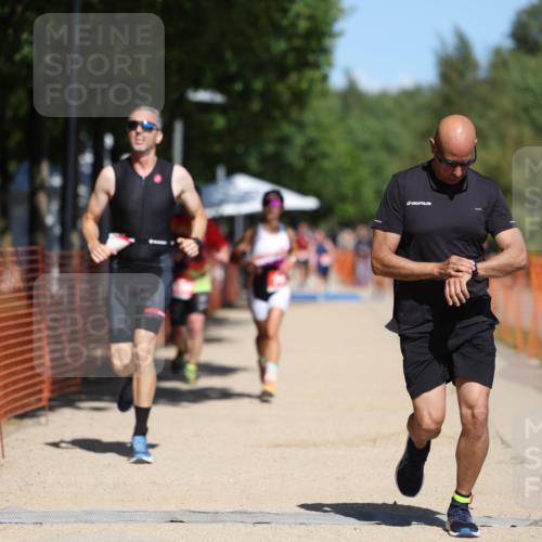 07.09.2025 - 19. Norderstedt Triathlon Michael Strokosch http://msf.ph/oto/8737260 07.09.2025 13:04:28 Laufen 141, 767, 1297, 1307 meine-sportfotos.de