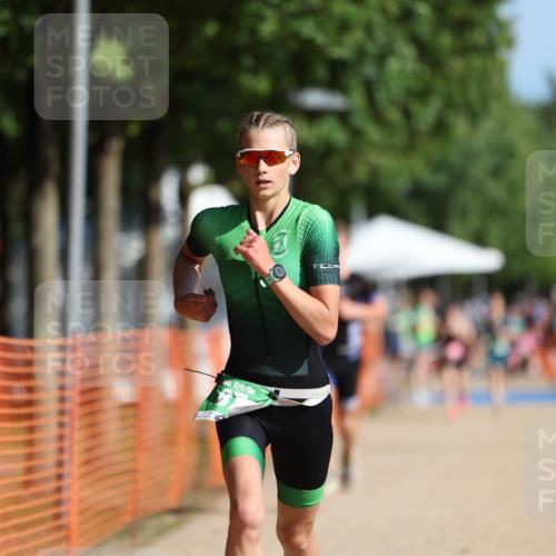 07.09.2025 - 19. Norderstedt Triathlon Michael Strokosch http://msf.ph/oto/8737264 07.09.2025 10:53:52 Laufen 87, 93 meine-sportfotos.de