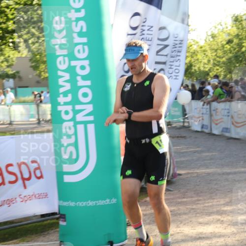 07.09.2025 - 19. Norderstedt Triathlon Luisa Fischer http://msf.ph/oto/8737272 07.09.2025 16:43:49 Ziel 1097, 1486, 1555 meine-sportfotos.de