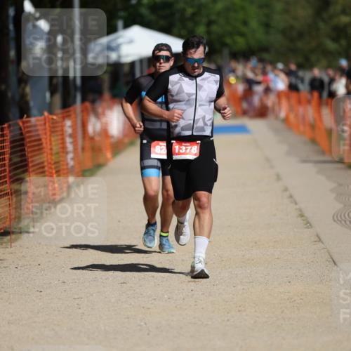 07.09.2025 - 19. Norderstedt Triathlon Michael Strokosch http://msf.ph/oto/8737282 07.09.2025 12:25:47 Laufen 824, 1378 meine-sportfotos.de