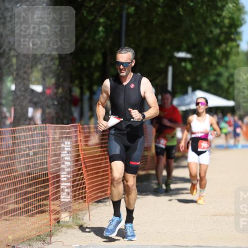 07.09.2025 - 19. Norderstedt Triathlon Michael Strokosch http://msf.ph/oto/8737283 07.09.2025 13:04:29 Laufen 141, 767, 1297, 1307 meine-sportfotos.de