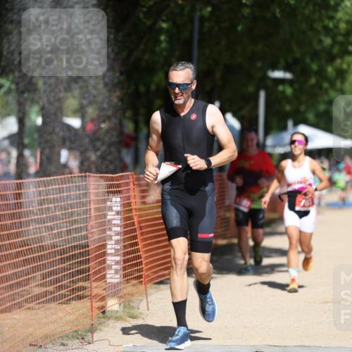 07.09.2025 - 19. Norderstedt Triathlon Michael Strokosch http://msf.ph/oto/8737292 07.09.2025 13:04:29 Laufen 141, 767, 1297, 1307 meine-sportfotos.de