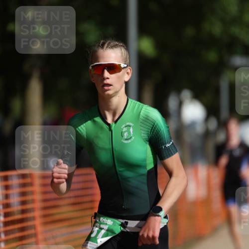 07.09.2025 - 19. Norderstedt Triathlon Michael Strokosch http://msf.ph/oto/8737294 07.09.2025 10:53:53 Laufen 87, 93 meine-sportfotos.de