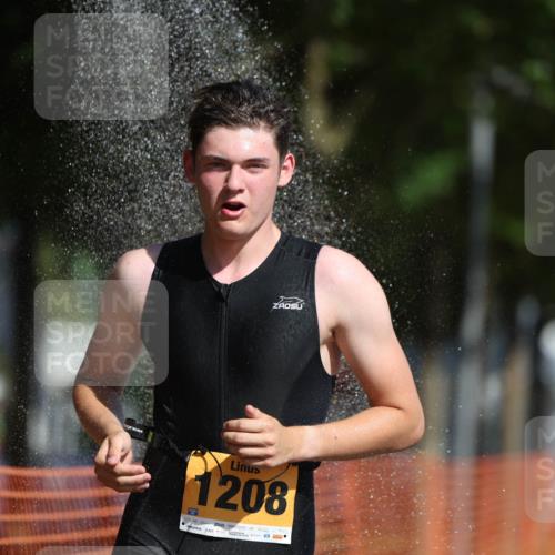 07.09.2025 - 19. Norderstedt Triathlon Michael Strokosch http://msf.ph/oto/8737328 07.09.2025 11:48:49 Laufen 231, 284, 1208 meine-sportfotos.de