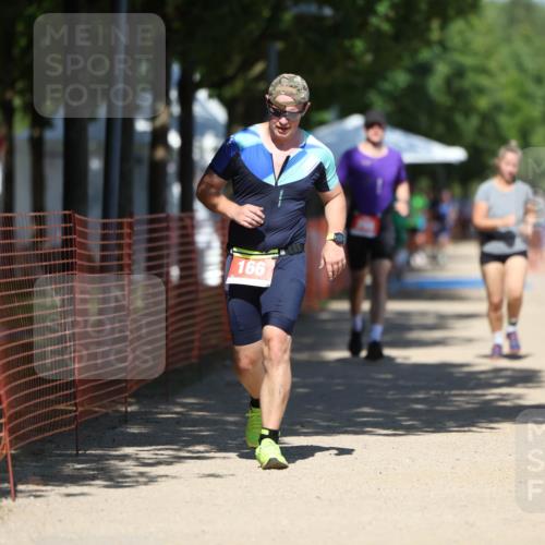 07.09.2025 - 19. Norderstedt Triathlon Michael Strokosch http://msf.ph/oto/8737345 07.09.2025 13:44:24 Laufen 166, 298, 314 meine-sportfotos.de