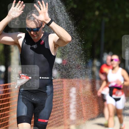 07.09.2025 - 19. Norderstedt Triathlon Michael Strokosch http://msf.ph/oto/8737378 07.09.2025 13:04:31 Laufen 141, 767, 1297, 1307 meine-sportfotos.de