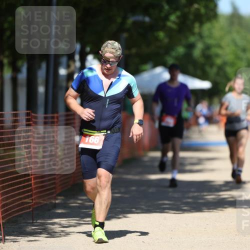 07.09.2025 - 19. Norderstedt Triathlon Michael Strokosch http://msf.ph/oto/8737380 07.09.2025 13:44:25 Laufen 166, 298, 314 meine-sportfotos.de