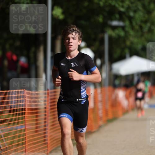 07.09.2025 - 19. Norderstedt Triathlon Michael Strokosch http://msf.ph/oto/8737385 07.09.2025 10:53:56 Laufen 87, 93 meine-sportfotos.de