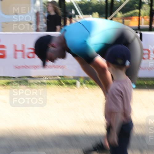 07.09.2025 - 19. Norderstedt Triathlon Luisa Fischer http://msf.ph/oto/8737414 07.09.2025 16:44:07 Ziel 1631 meine-sportfotos.de