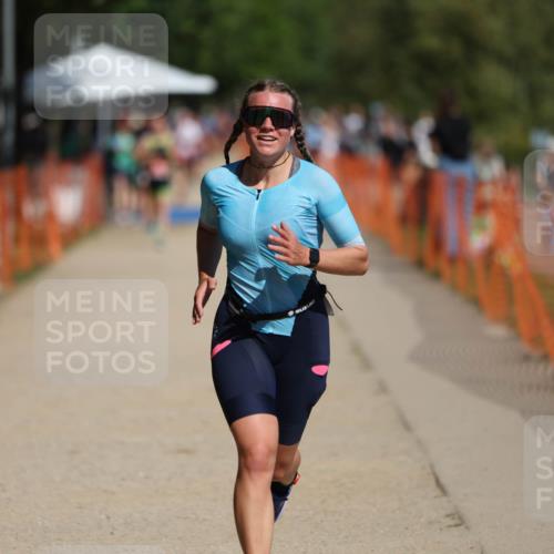 07.09.2025 - 19. Norderstedt Triathlon Michael Strokosch http://msf.ph/oto/8737435 07.09.2025 12:25:58 Laufen 699 meine-sportfotos.de