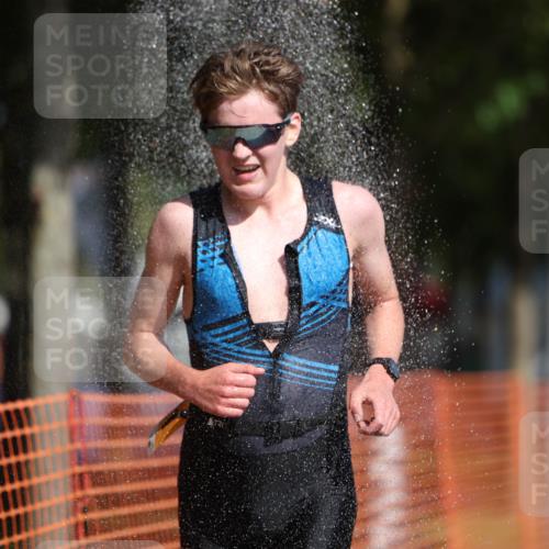 07.09.2025 - 19. Norderstedt Triathlon Michael Strokosch http://msf.ph/oto/8737463 07.09.2025 11:49:01 Laufen 196, 1171, 1355, 1394 meine-sportfotos.de