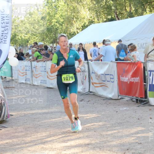 07.09.2025 - 19. Norderstedt Triathlon Luisa Fischer http://msf.ph/oto/8737464 07.09.2025 16:44:20 Ziel 1079 meine-sportfotos.de
