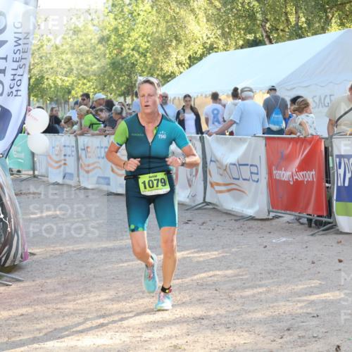 07.09.2025 - 19. Norderstedt Triathlon Luisa Fischer http://msf.ph/oto/8737467 07.09.2025 16:44:20 Ziel 1079 meine-sportfotos.de