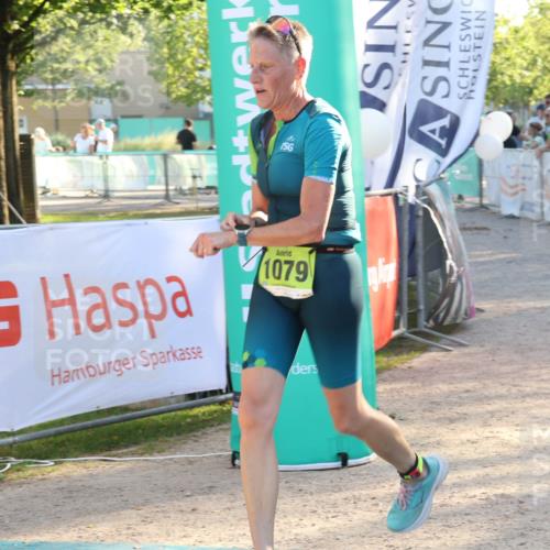 07.09.2025 - 19. Norderstedt Triathlon Luisa Fischer http://msf.ph/oto/8737487 07.09.2025 16:44:21 Ziel 1079 meine-sportfotos.de