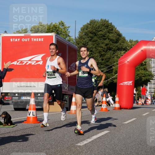 07.09.2025 - BARMER Alsterlauf Yannick Fuchs http://msf.ph/oto/8737521 07.09.2025 09:23:53 Laufen 4969 meine-sportfotos.de