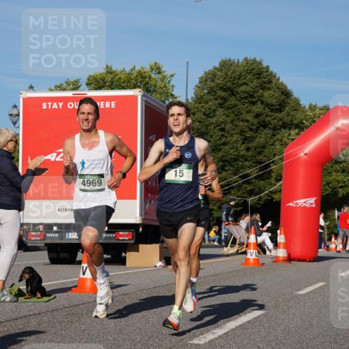 07.09.2025 - BARMER Alsterlauf Yannick Fuchs http://msf.ph/oto/8737539 07.09.2025 09:23:53 Laufen 4969, 15 meine-sportfotos.de