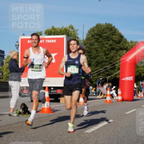 07.09.2025 - BARMER Alsterlauf Yannick Fuchs http://msf.ph/oto/8737549 07.09.2025 09:23:53 Laufen 1, 969, 15 meine-sportfotos.de