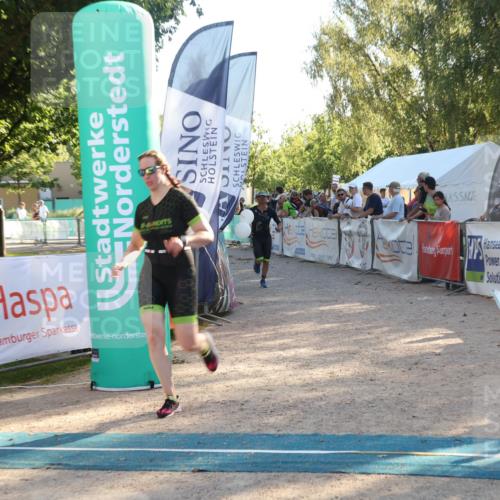 07.09.2025 - 19. Norderstedt Triathlon Luisa Fischer http://msf.ph/oto/8737560 07.09.2025 16:45:07 Ziel 1082, 1609 meine-sportfotos.de