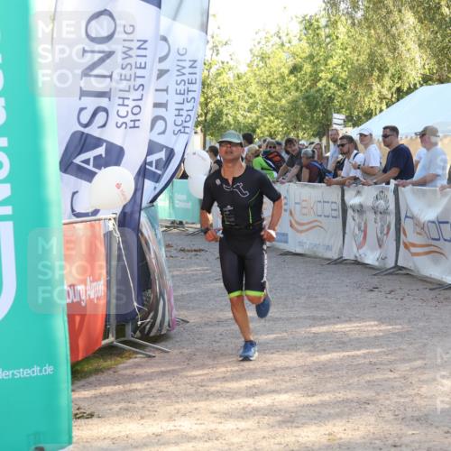07.09.2025 - 19. Norderstedt Triathlon Luisa Fischer http://msf.ph/oto/8737585 07.09.2025 16:45:09 Ziel 1082, 1609 meine-sportfotos.de