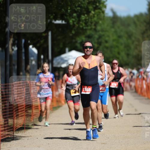 07.09.2025 - 19. Norderstedt Triathlon Michael Strokosch http://msf.ph/oto/8737587 07.09.2025 12:28:26 Laufen 165, 1197, 1249, 1348, 1365 meine-sportfotos.de