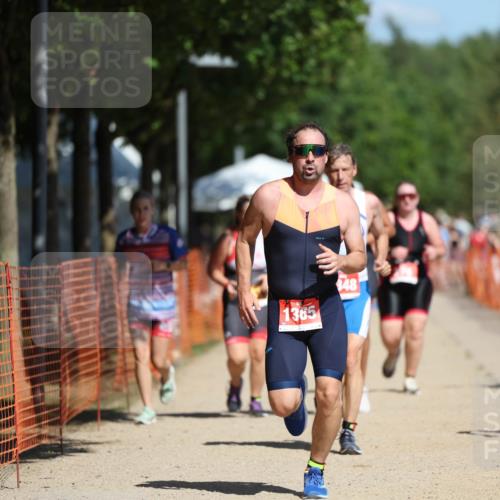 07.09.2025 - 19. Norderstedt Triathlon Michael Strokosch http://msf.ph/oto/8737611 07.09.2025 12:28:28 Laufen 165, 278, 1197, 1249, 1348, 1365 meine-sportfotos.de