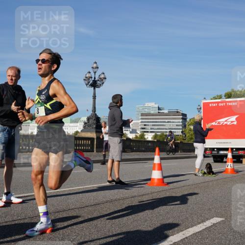 07.09.2025 - BARMER Alsterlauf Yannick Fuchs http://msf.ph/oto/8737614 07.09.2025 09:23:54 Laufen 8, 4 meine-sportfotos.de