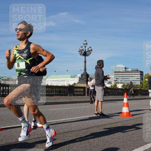 07.09.2025 - BARMER Alsterlauf Yannick Fuchs http://msf.ph/oto/8737626 07.09.2025 09:23:55 Laufen 8 meine-sportfotos.de
