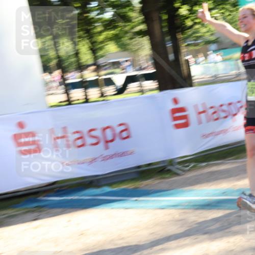 07.09.2025 - 19. Norderstedt Triathlon Luisa Fischer http://msf.ph/oto/8737650 07.09.2025 16:45:18 Ziel 509, 1052, 1072, 1569 meine-sportfotos.de