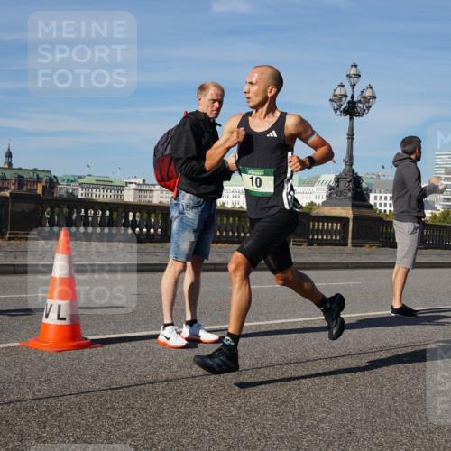 07.09.2025 - BARMER Alsterlauf Yannick Fuchs http://msf.ph/oto/8737721 07.09.2025 09:24:00 Laufen 10 meine-sportfotos.de
