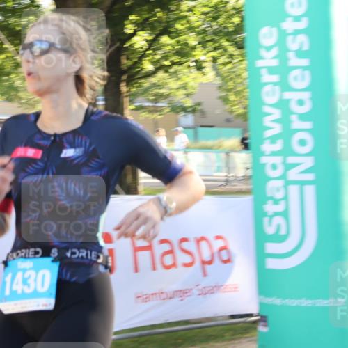 07.09.2025 - 19. Norderstedt Triathlon Luisa Fischer http://msf.ph/oto/8737726 07.09.2025 16:45:36 Ziel 1430 meine-sportfotos.de