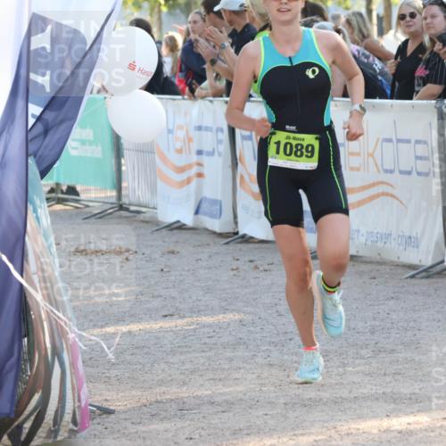 07.09.2025 - 19. Norderstedt Triathlon Luisa Fischer http://msf.ph/oto/8737734 07.09.2025 16:45:50 Ziel 1089 meine-sportfotos.de
