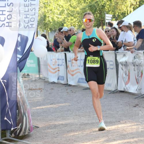 07.09.2025 - 19. Norderstedt Triathlon Luisa Fischer http://msf.ph/oto/8737743 07.09.2025 16:45:50 Ziel 1089 meine-sportfotos.de