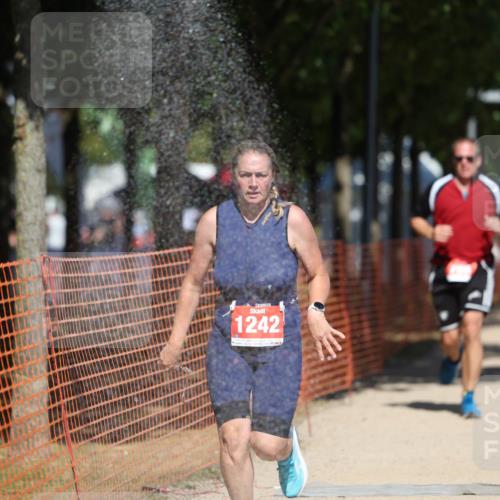 07.09.2025 - 19. Norderstedt Triathlon Michael Strokosch http://msf.ph/oto/8737777 07.09.2025 13:04:49 Laufen 195, 239, 786, 1242, 1295 meine-sportfotos.de