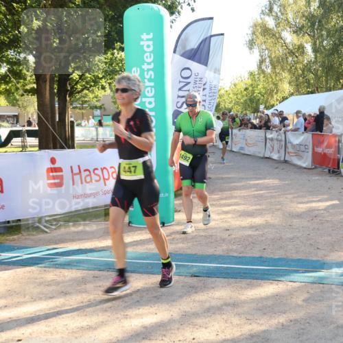 07.09.2025 - 19. Norderstedt Triathlon Luisa Fischer http://msf.ph/oto/8737818 07.09.2025 16:46:01 Ziel 447, 1492 meine-sportfotos.de