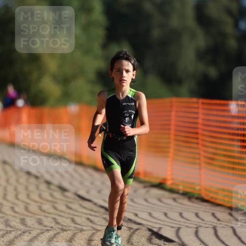 07.09.2025 - 19. Norderstedt Triathlon Michael Strokosch http://msf.ph/oto/8737875 07.09.2025 09:11:59 Laufen 44 meine-sportfotos.de