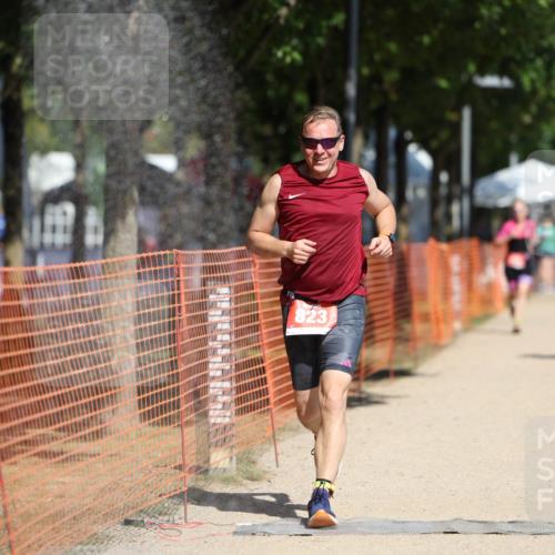 07.09.2025 - 19. Norderstedt Triathlon Michael Strokosch http://msf.ph/oto/8737880 07.09.2025 12:28:53 Laufen 267, 823, 1358 meine-sportfotos.de