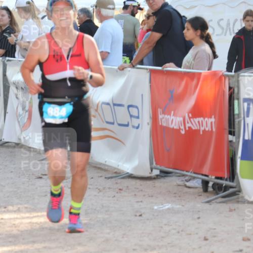 07.09.2025 - 19. Norderstedt Triathlon Luisa Fischer http://msf.ph/oto/8737913 07.09.2025 16:46:19 Ziel 884, 1043, 1621 meine-sportfotos.de