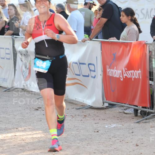 07.09.2025 - 19. Norderstedt Triathlon Luisa Fischer http://msf.ph/oto/8737918 07.09.2025 16:46:19 Ziel 884, 1043, 1621 meine-sportfotos.de
