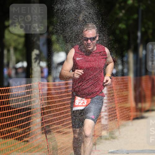 07.09.2025 - 19. Norderstedt Triathlon Michael Strokosch http://msf.ph/oto/8737927 07.09.2025 12:28:55 Laufen 155, 184, 267, 823, 1358 meine-sportfotos.de