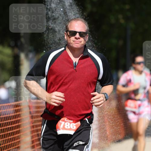 07.09.2025 - 19. Norderstedt Triathlon Michael Strokosch http://msf.ph/oto/8737945 07.09.2025 13:04:52 Laufen 195, 239, 786, 1242, 1295 meine-sportfotos.de