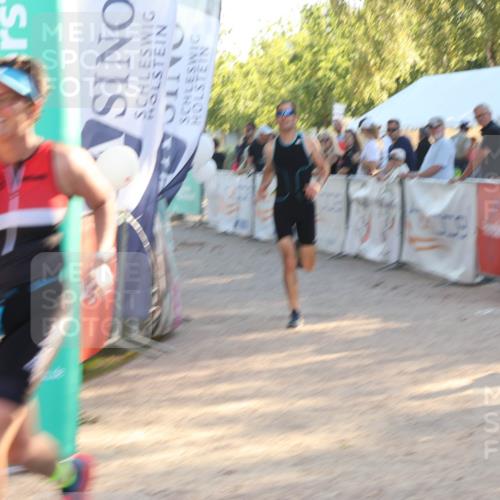 07.09.2025 - 19. Norderstedt Triathlon Luisa Fischer http://msf.ph/oto/8737957 07.09.2025 16:46:22 Ziel 884, 1601 meine-sportfotos.de