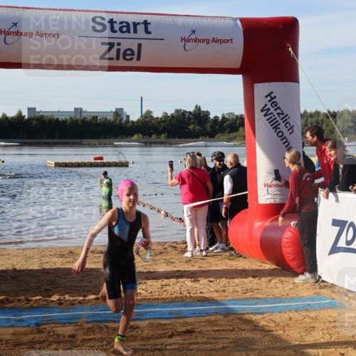 07.09.2025 - 19. Norderstedt Triathlon Luisa Fischer http://msf.ph/oto/8737965 07.09.2025 09:02:01 Schwimmen 1, 44, 50 meine-sportfotos.de