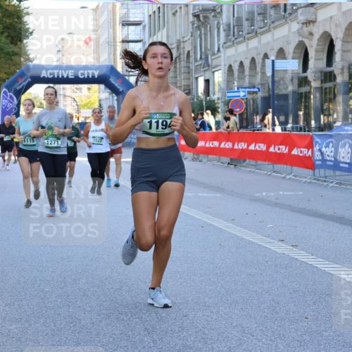 07.09.2025 - BARMER Alsterlauf Strokosch-Dieckow http://msf.ph/oto/8737972 07.09.2025 11:43:58 Ziel 1093, 1099 meine-sportfotos.de